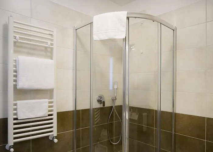 Vendégház Gattini33 3*